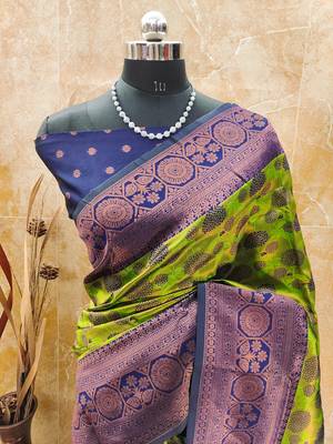 mehendi neavy blue silk blend banarasi saree with unstitched blouse piece 2