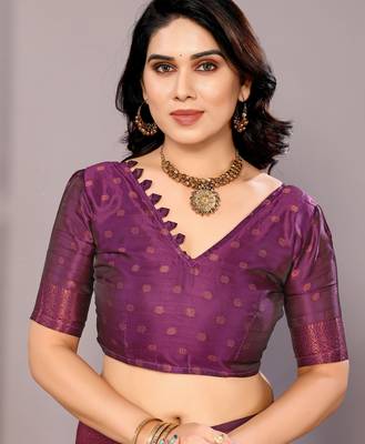 cream wine silk blend banarasi saree with unstitched blouse piece 5