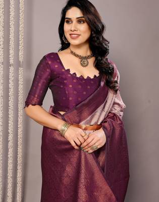 wine silk blend banarasi saree with unstitched blouse piece 4