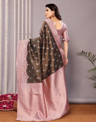 green light pink silk blend banarasi saree with unstitched blouse piece 2