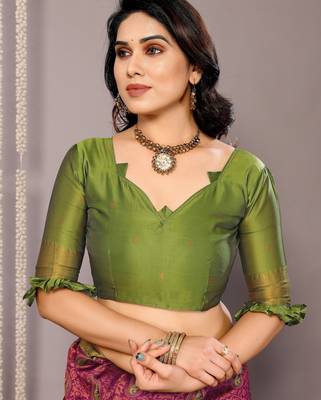 purple silk blend banarasi saree with unstitched blouse piece 5