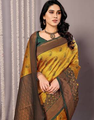 yellow green silk blend banarasi saree with unstitched blouse piece 4