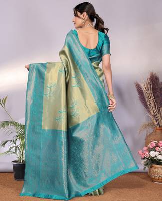 rama rama silk blend banarasi saree with unstitched blouse piece 2