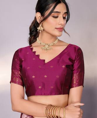 peach wine silk blend banarasi saree with unstitched blouse piece 4