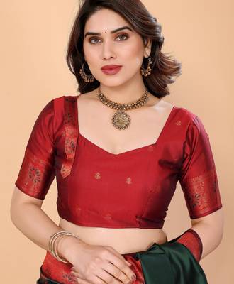green red silk blend banarasi saree with unstitched blouse piece 5