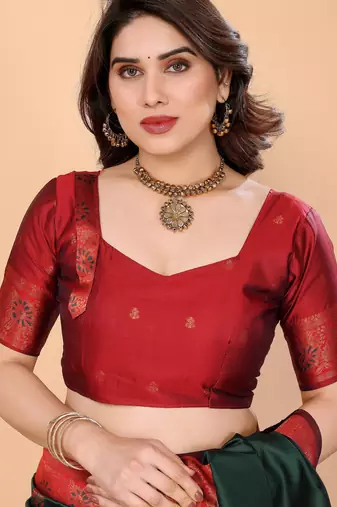 green red silk blend banarasi saree with unstitched blouse piece