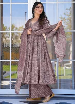 Onion pink pure muslin digital printed designer salwar suit 1
