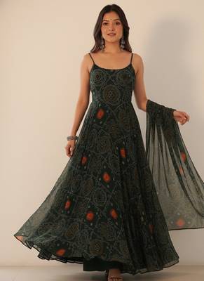Green digital print pure chiffon salwar suit 3