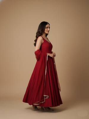 Maroon embroidered pure silk salwar suit 4