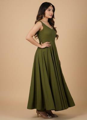 Mehendi embroidered pure silk salwar suit 4
