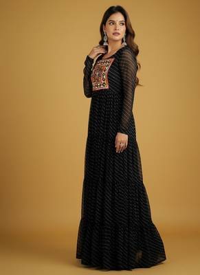 Black thread embroidery pure georgette salwar suit 4