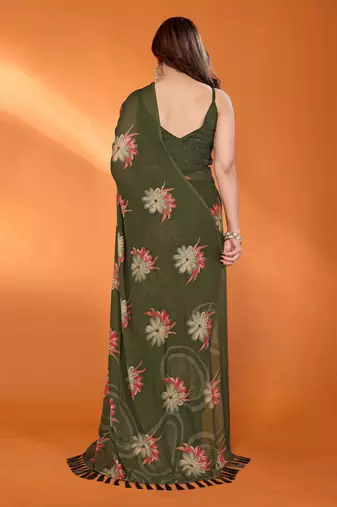 mehendi mannequin store printed saree