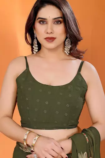 mehendi mannequin store printed saree