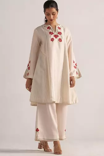 Tofu cream festive co-ord set