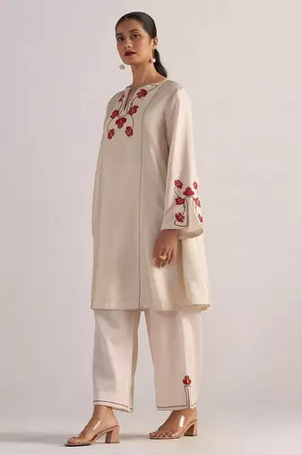 Tofu cream festive co-ord set