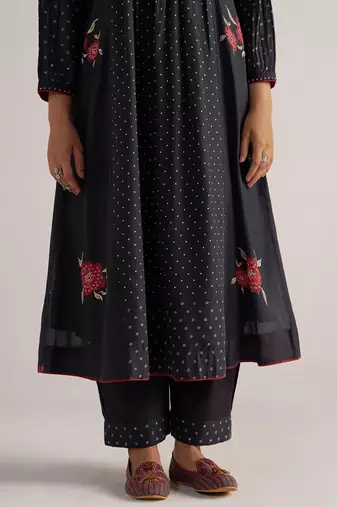 Black bandhani and flower printed mul-chanderi co-ord set
