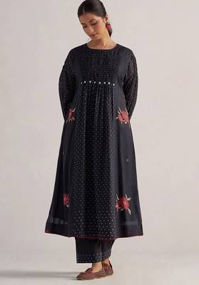 Black bandhani and flower printed mul-chanderi co-ord set 4