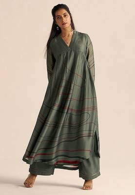 Cilantro green silk co-ord set 4