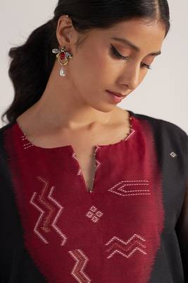Black and maroon woven kurta set 5