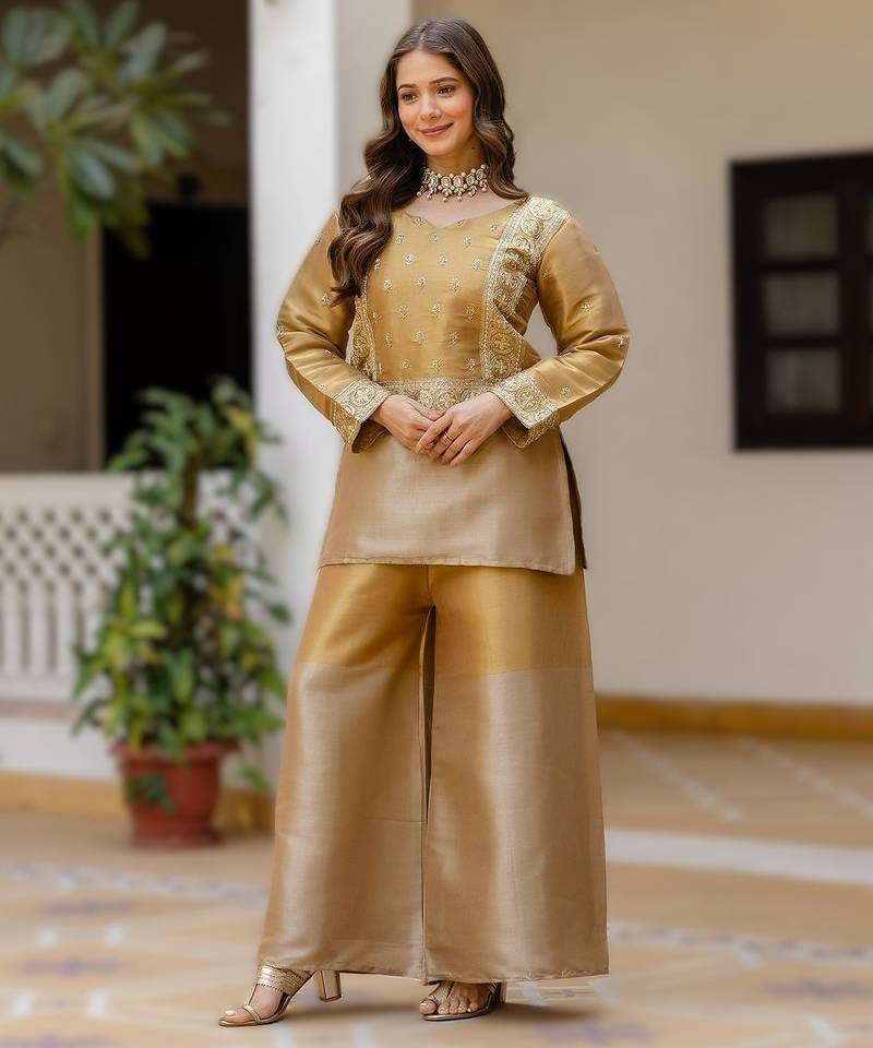 Banarasi viscose co-ord set with heavy beads embroidery