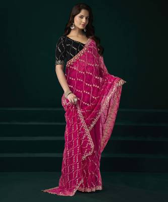 pink net saree with embroidered pallu work 2
