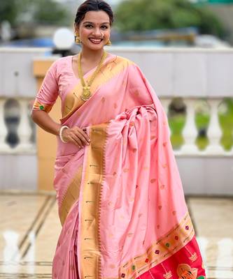 Soft paithani silk saree with zari weawing motifs design and meenakari weawing rich pallu 2
