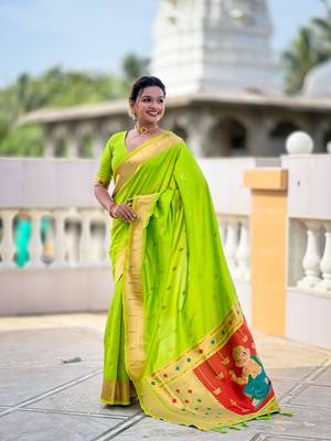 Soft paithani silk saree with zari weawing motifs design and meenakari weawing rich pallu 4