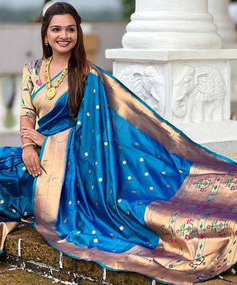 Soft paithani silk saree with zari weawing motifs design and meenakari weawing rich pallu 5