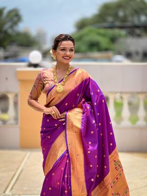 Soft paithani silk saree with zari weawing motifs design and meenakari weawing rich pallu 4