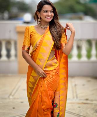 Soft paithani silk saree with zari weawing motifs design and meenakari weawing rich pallu 4