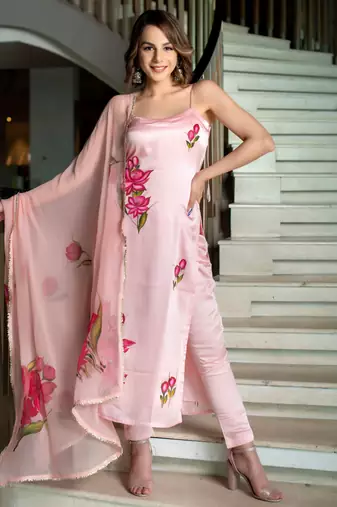 Baby pink color french crepe printed kurta set