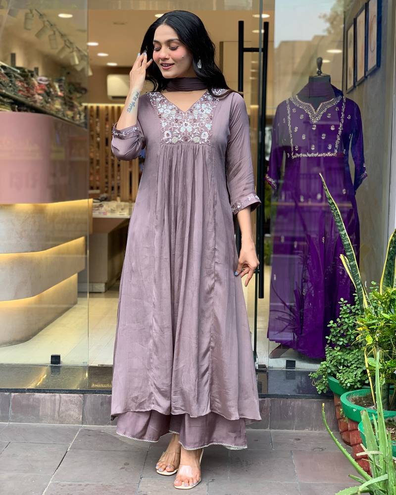 Lavender viscose chinon embroidered kurta set