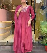 Rani pink viscose chinon embroidered kurta set
