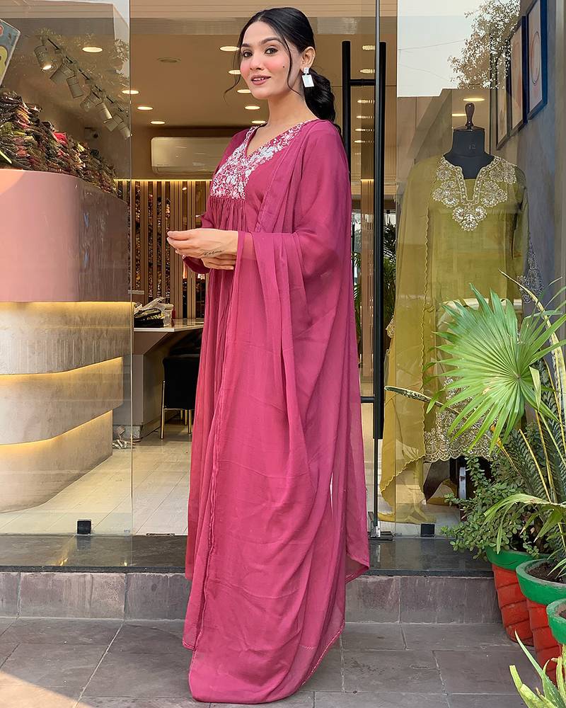 Rani pink viscose chinon embroidered kurta set