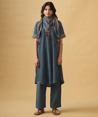 Blue textured cotton kurta set with matching scarf 1