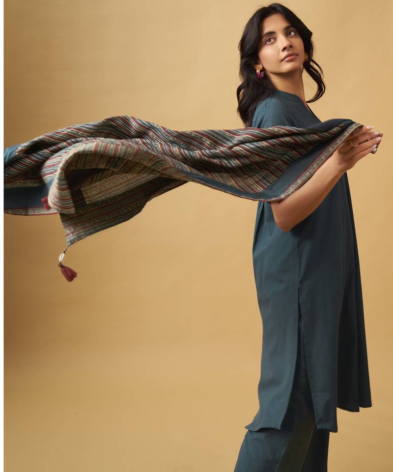 Blue textured cotton kurta set with matching scarf