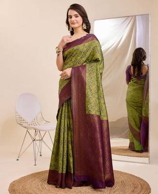 mehendiwine silk blend banarasi saree with unstitched blouse piece 4