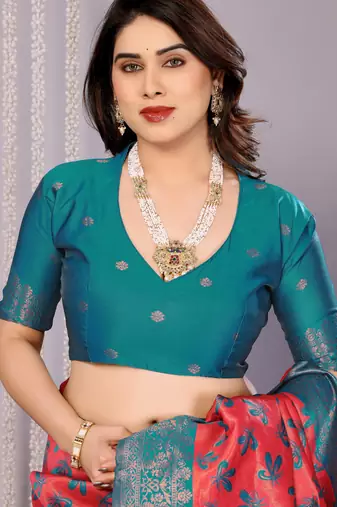 gajri rama silk blend banarasi saree with unstitched blouse piece
