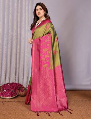 mehendi pink silk blend banarasi saree with unstitched blouse piece 3