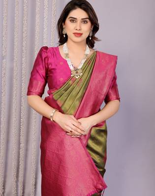 mehendi pink silk blend banarasi saree with unstitched blouse piece 4