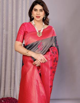 neavy blue pink silk blend banarasi saree with unstitched blouse piece 4