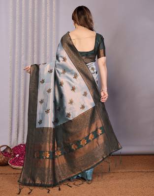 sea green silk blend banarasi saree with unstitched blouse piece 3