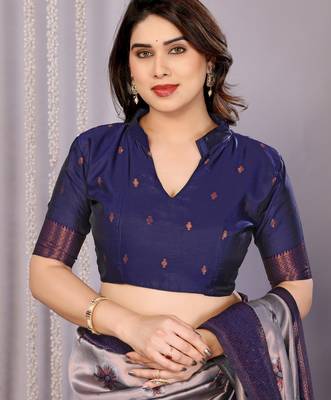grey neavy blue silk blend banarasi saree with unstitched blouse piece 5