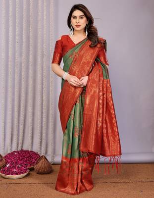 green maroon silk blend banarasi saree with unstitched blouse piece 4
