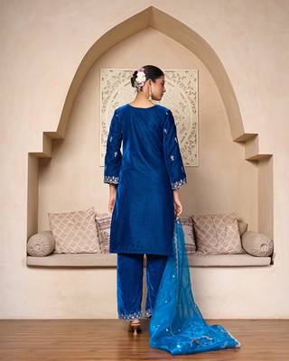 Royal Blue Velvet Straight-Cut Suit 3