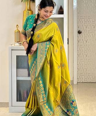 lemon rama silk blend banarasi saree with unstitched blouse piece 3