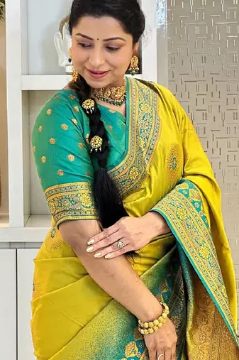 lemon rama silk blend banarasi saree with unstitched blouse piece