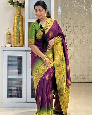 wine mehendi silk blend banarasi saree with unstitched blouse piece 4