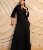 Black ethnic v-neck top & flowing skirt set of 2