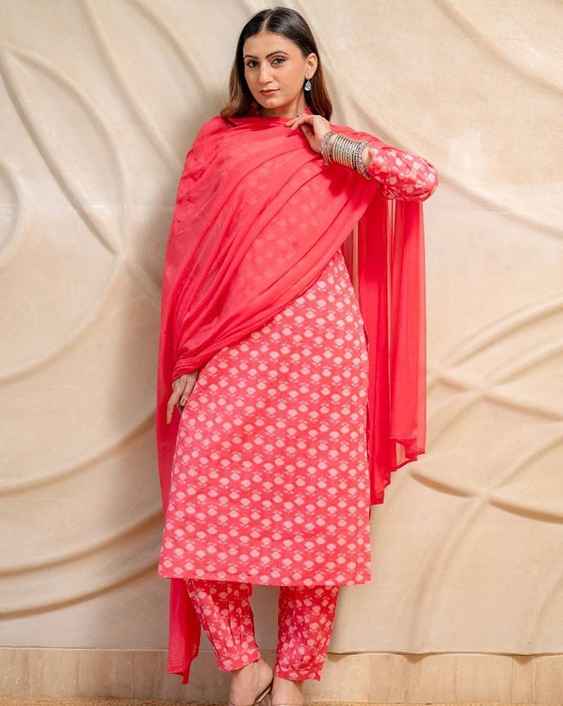 Pink printed kurta with pants & dupatta  set of 3